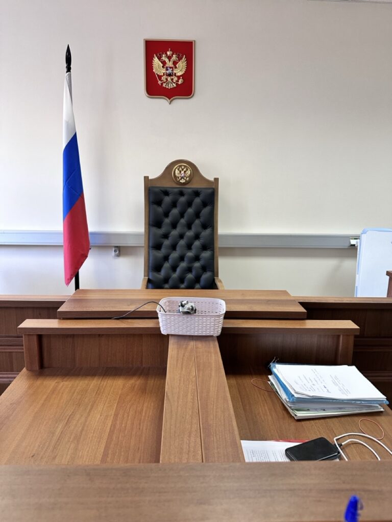 Самарский областной суд частично удовлетворил апелляционную жалобу Доверителя на приговор Автозаводского районного суда, которым он был осужден по ч. 3 ст. 30 п. «б» ч. 3 ст. 228.1 УК РФ
